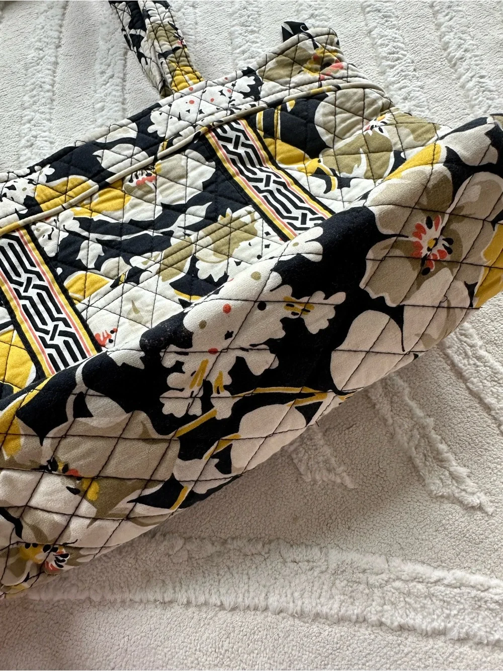 Vera Bradley | Dogwood Floral Tote Bag